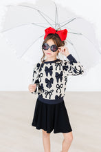 Load image into Gallery viewer, Perfectly Tied Sweater